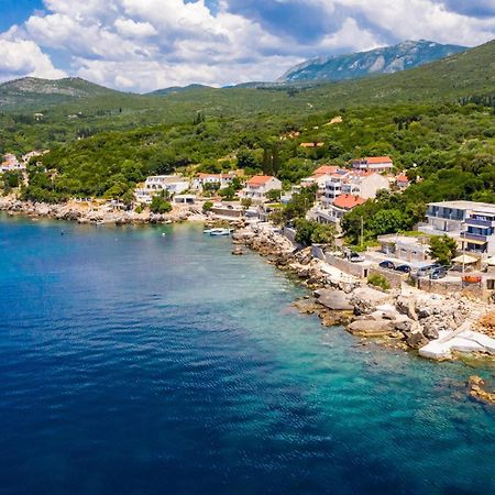 Stunning Apartment In Gruda With House Sea View Molunat Kültér fotó