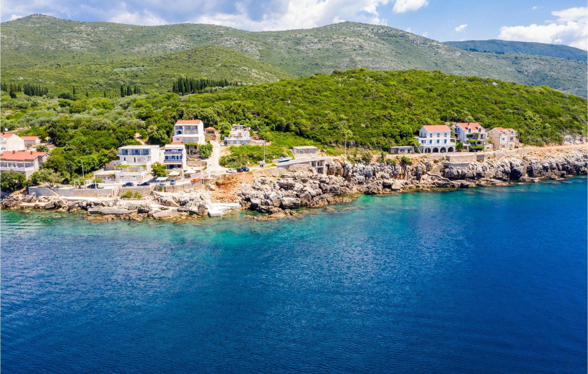 Stunning Apartment In Gruda With House Sea View Molunat Kültér fotó
